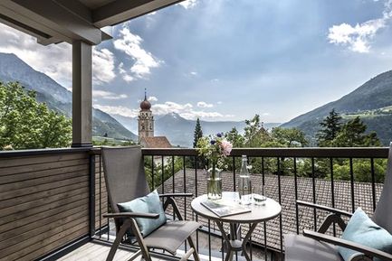 das stachelburg (Partschins) im Sommer