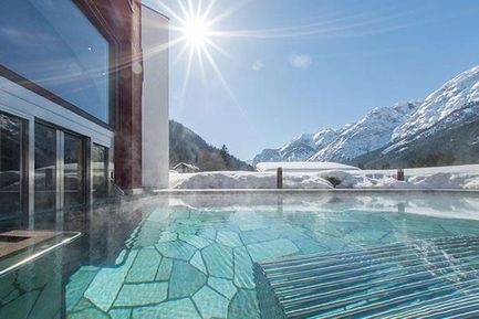 Romantik Hotel Santer (Dobbiaco) in inverno