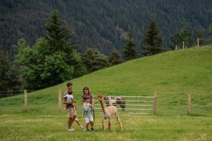 Huberhof Family Summer