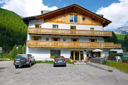 Hotel Alpenhof (Stilfs-Sulden) im Winter