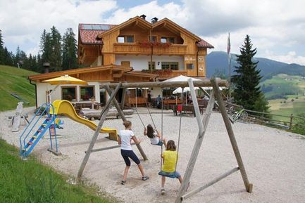 La Para – my mountain home (San Vigilio di Marebbe) in estate