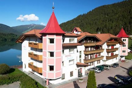 Hotel Seehof (Welsberg-Taisten / Welsberg) im Sommer