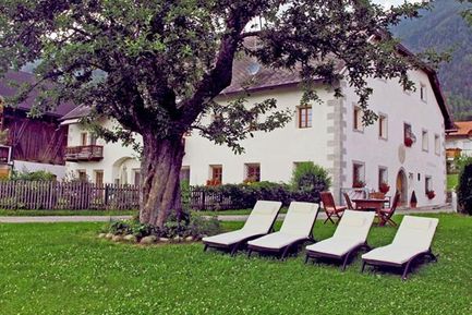 Hofbauer (Bruneck / St. Georgen) im Sommer