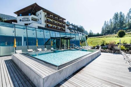 Family Resort Rainer (Sexten / Moos) im Sommer
