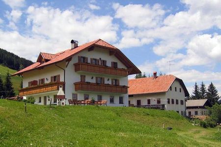Häuslerhof (Olang / Oberolang) im Sommer