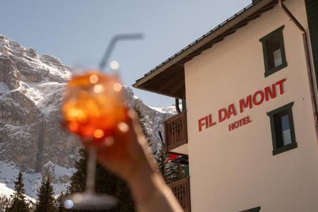 Hotel Fil da Mont  (Wolkenstein) im Sommer