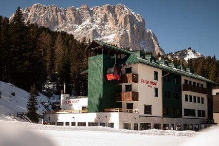 Hotel Fil da Mont  (Wolkenstein) im Winter