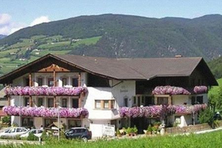 Hotel Rosenheim (Rodengo) in estate