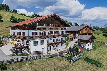 Langwieser Hof (Rio di Pusteria / Maranza) in estate