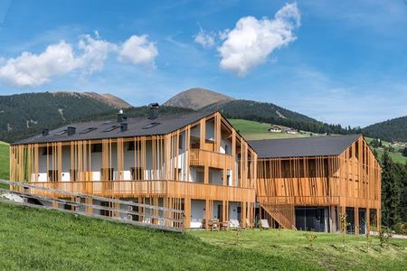 Hoferhof (Rio di Pusteria / Maranza) in estate