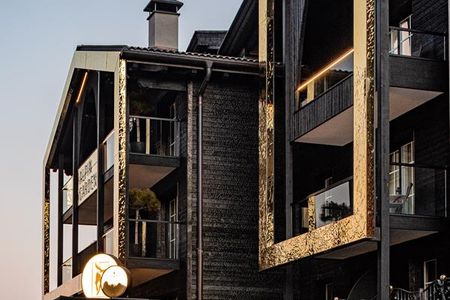 Alpin Garden Luxury Maison & SPA (St. Ulrich) im Sommer