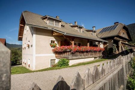 Neuwirthof (Rasen / Oberrasen) im Sommer