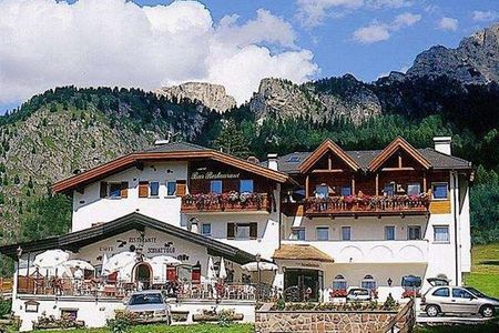 Hotel Scoiattolo (Selva di Gardena) in inverno