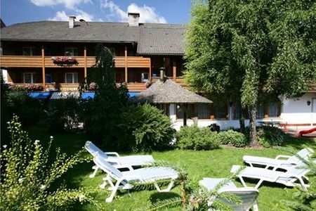 Geniesserhotel Messnerwirt (Valdaora / Valdaora di Sopra) in estate