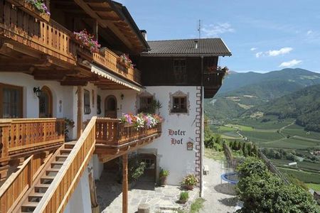 Hofer Hof (Feldthurns) im Sommer