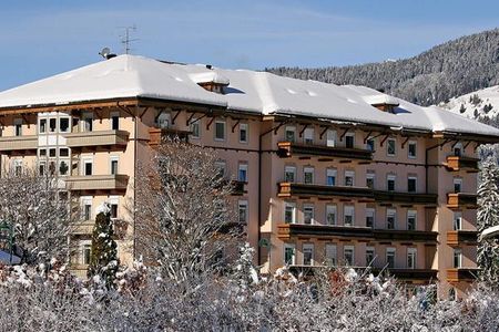 Apparthotel Germania (Toblach) im Winter