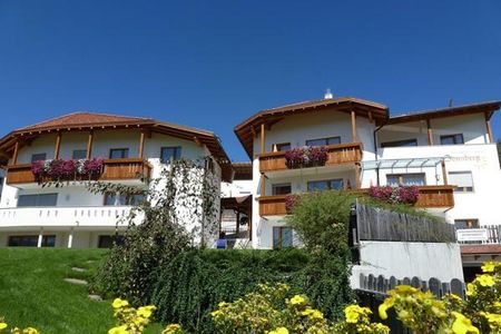 Residence Sonnberg (Percha) im Sommer