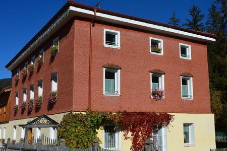 Villa Vidal (Niederdorf) im Sommer