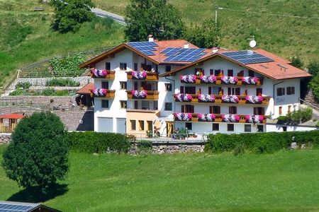 Residence Töglhof (Val di Funes) in estate