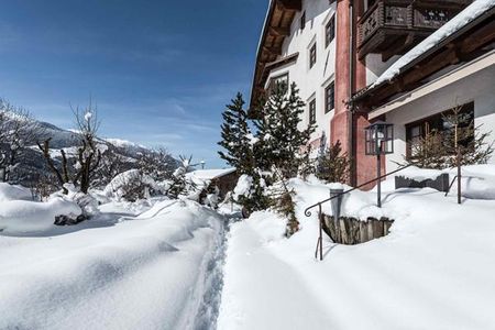 Strasserwirt - Ansitz zu Tirol  (Strassen) im Winter