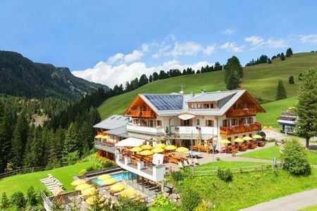 Hotel Monte Piz (Seiser Alm) im Sommer
