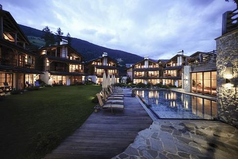 Post Alpina - Family Mountain Chalets