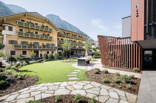 Hotel Anewandter (Gais) im Sommer