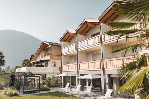 Im Tiefenbrunn - Gardensuites & Breakfast (Lana) in estate