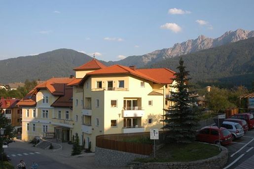 Hotel Kronplatz (Olang / Niederolang) im Sommer