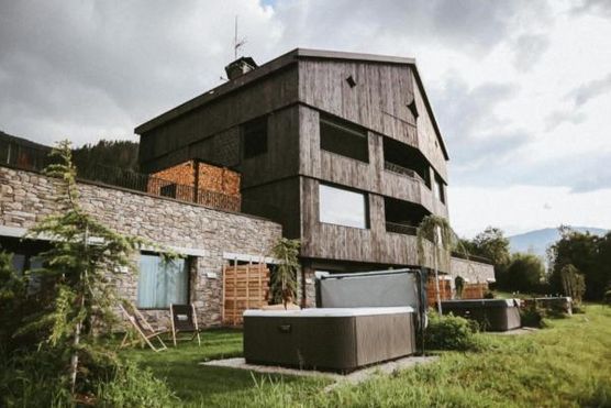 Brondstott - farm & suites